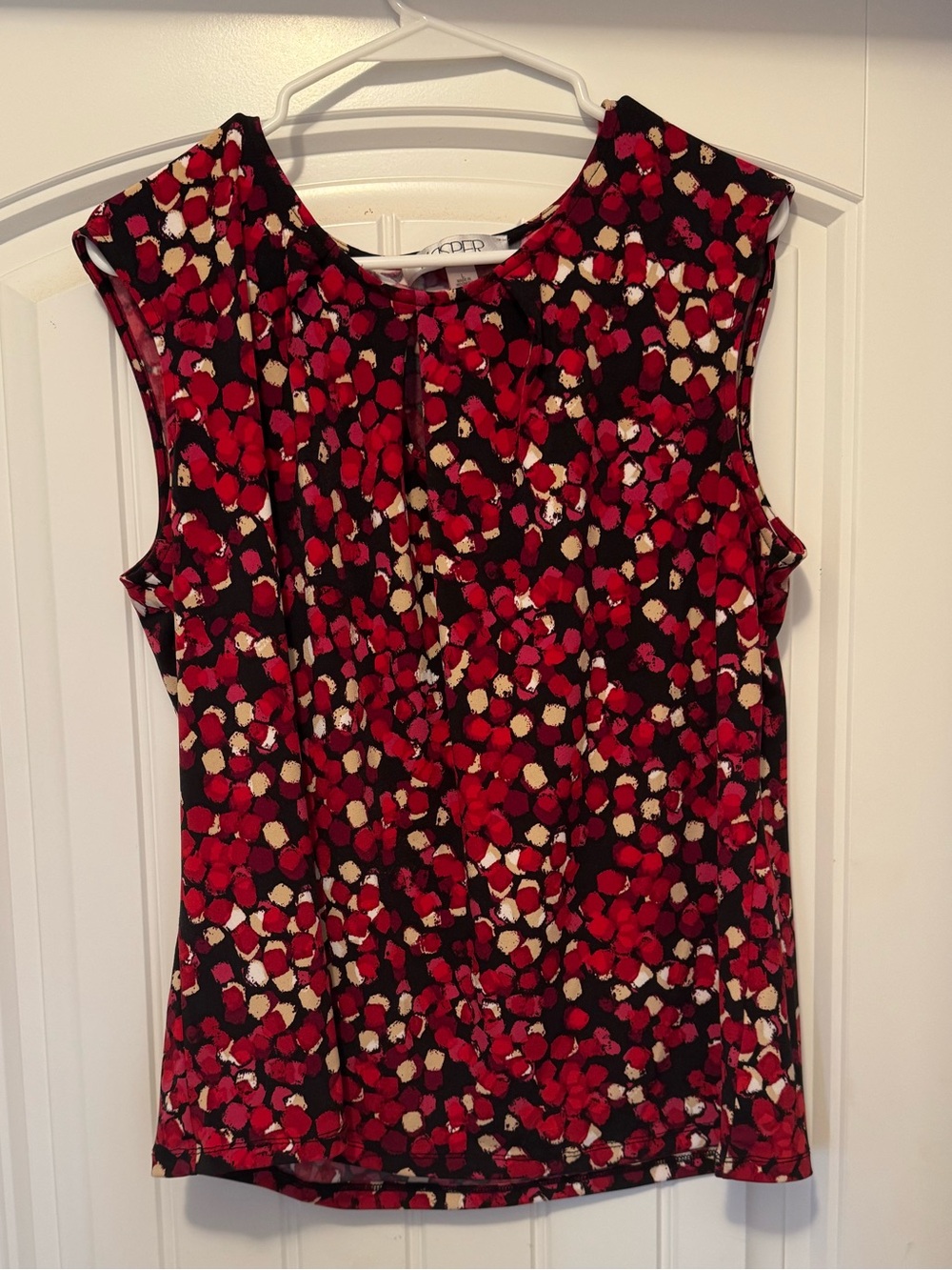 Kasper Red and Black Sleeveless Printed Tank